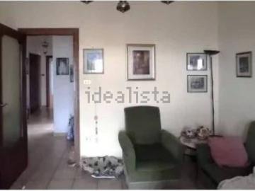 Appartamento in vendita di 111 m² in Piazza de Sanctis, 29
