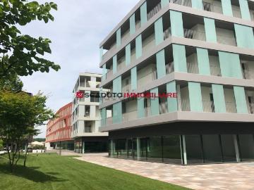 Appartamento in vendita di 111 m² in Piazza Pontelandolfo, 96