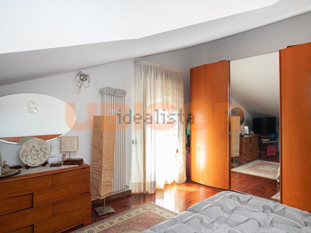 Appartamento in vendita di 112 m² in Via Giacomo Leopardi