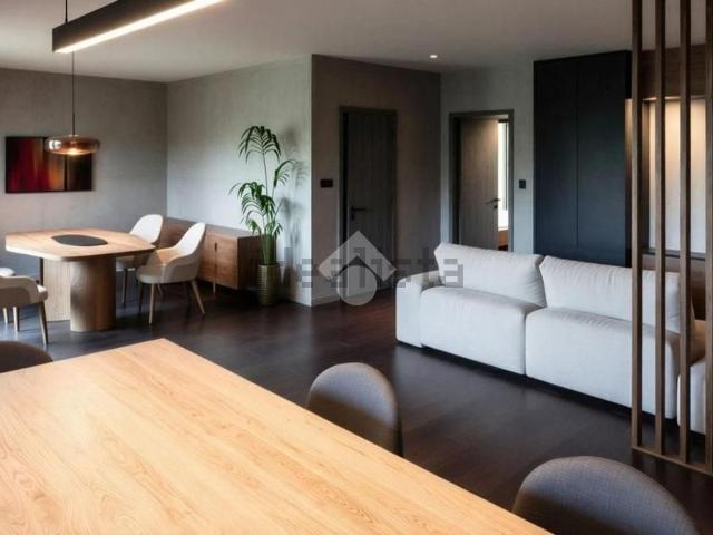 Appartamento in vendita di 112 m² in Via Conturbia, 3