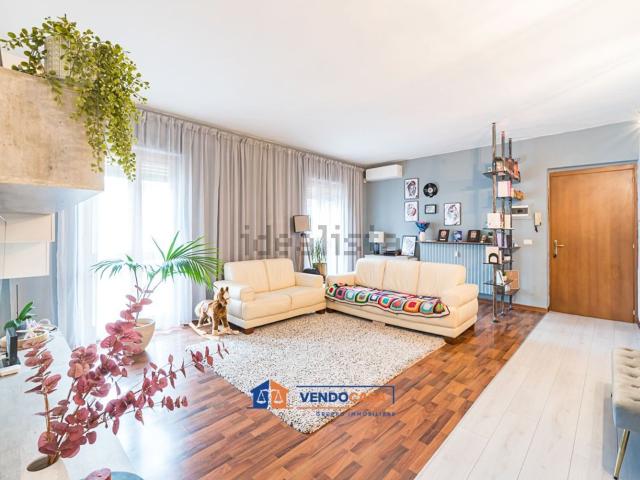 Appartamento in vendita di 112 m² in Via Cavour, 57