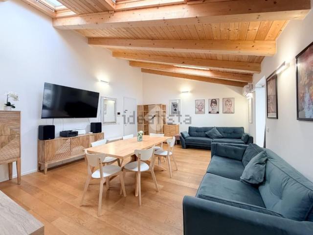 Appartamento in vendita di 112 m² in Via Cecilia de Rittmeyer, 12