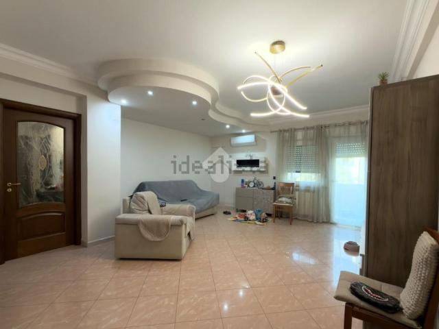 Appartamento in vendita di 112 m² in Via Cellini