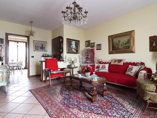 Appartamento in vendita di 112 m² in Via A. Gramsci, 1