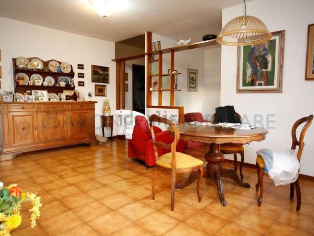 Appartamento in vendita di 112 m² in Via Acquafiora