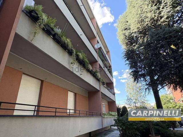 Appartamento in vendita di 112 m² in Via Alberto Gabellini, 103