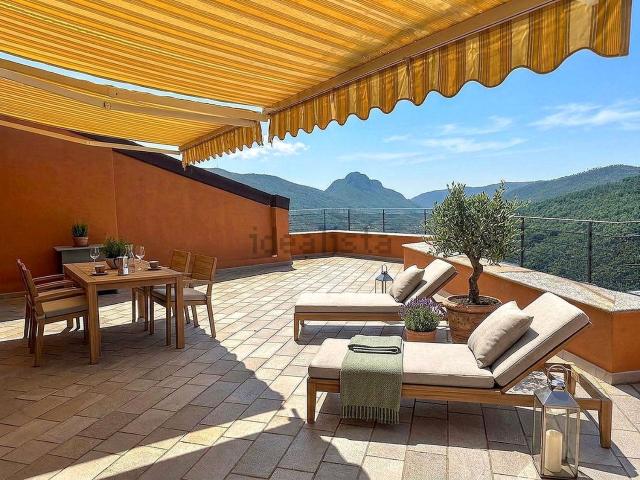 Appartamento in vendita di 112 m² in Via Bolla, 4