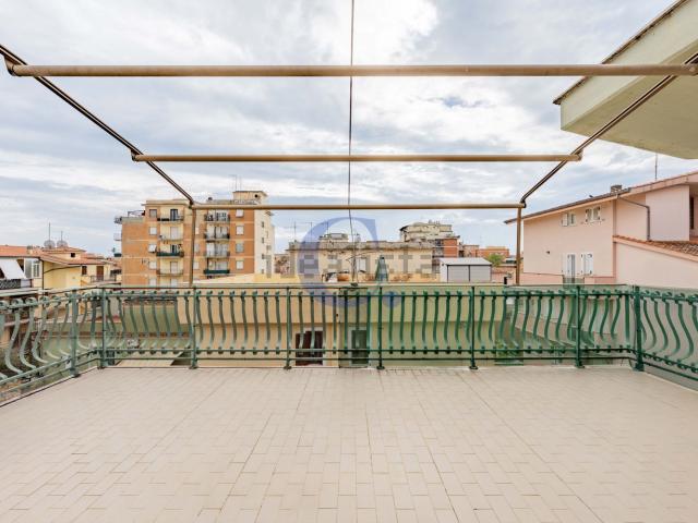 Appartamento in vendita di 112 m² in Via Bari