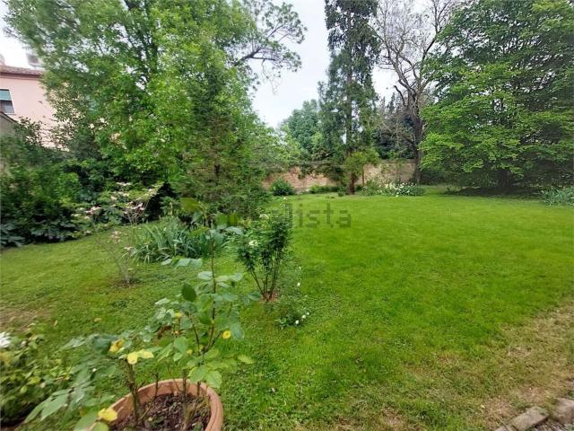 Appartamento in vendita di 112 m² in Via Giacomo Matteotti