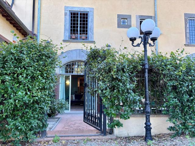 Appartamento in vendita di 112 m² in Via del Poggiale, 6