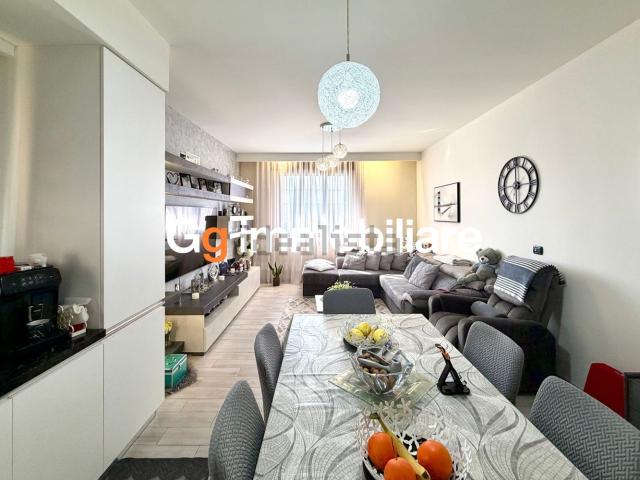 Appartamento in vendita di 112 m² in Via della Croce, 2