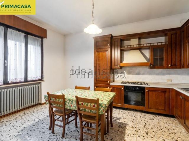 Appartamento in vendita di 112 m² in Via E. de Amicis
