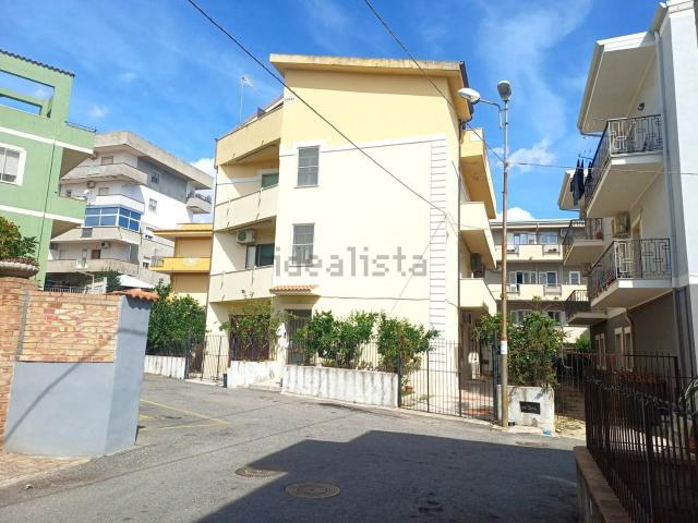 Appartamento in vendita di 112 m² in Via E. Sgrò, 11