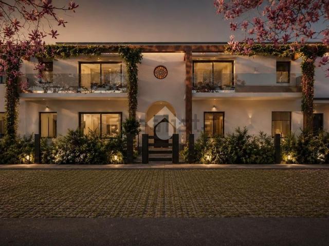 Appartamento in vendita di 112 m² in Via Emilia Est, 12