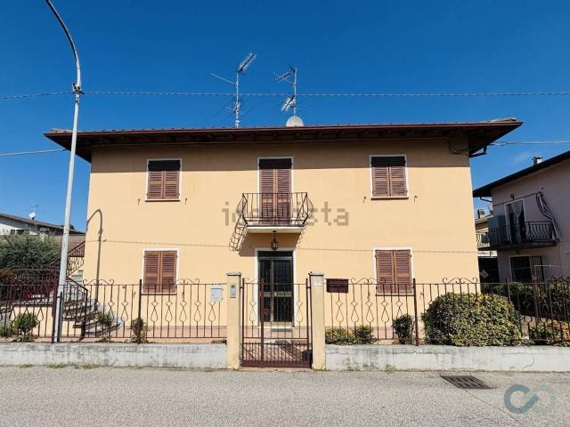 Appartamento in vendita di 112 m² in Via Enrico Fermi