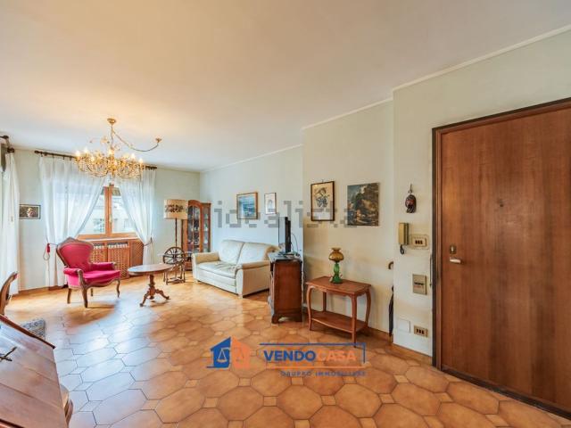 Appartamento in vendita di 112 m² in Via Ettore Bignone, 9
