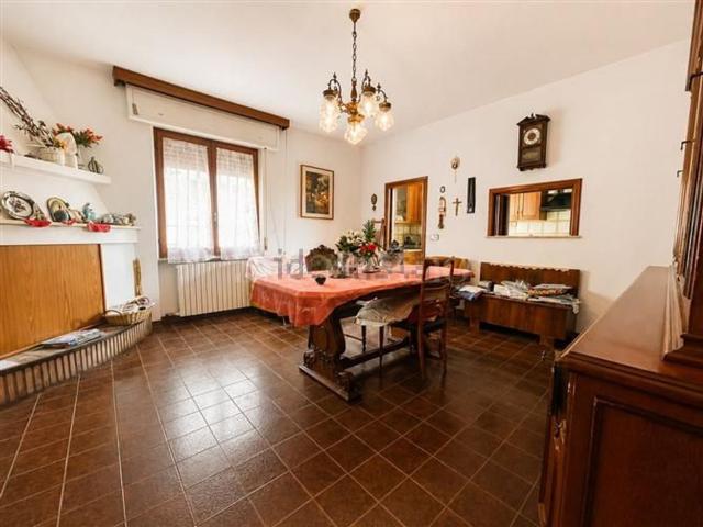 Appartamento in vendita di 112 m² in Via Flavio Gioia