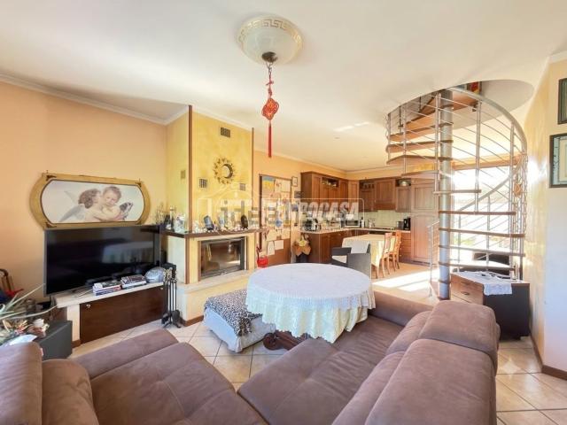 Appartamento in vendita di 112 m² in Via La Cà