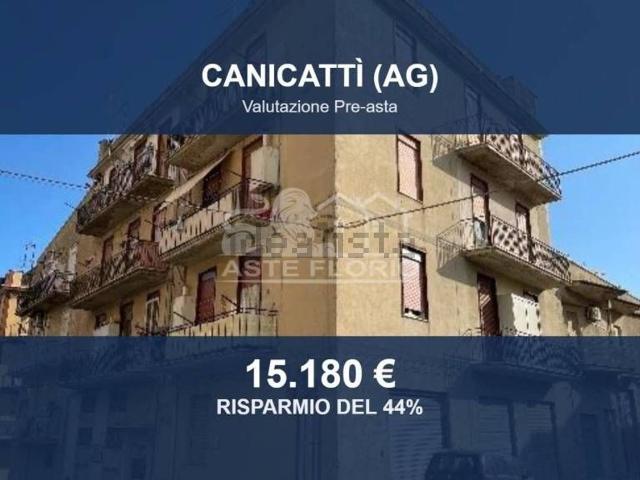 Appartamento in vendita di 112 m² in Via Modena, 31