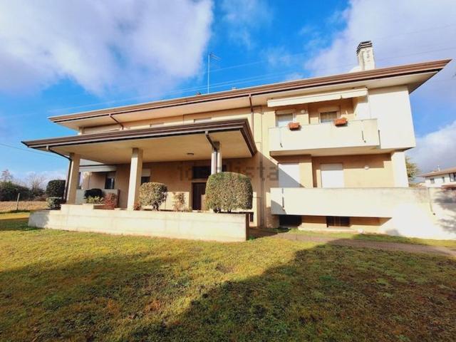 Appartamento in vendita di 112 m² in Via Nazario Sauro, 3
