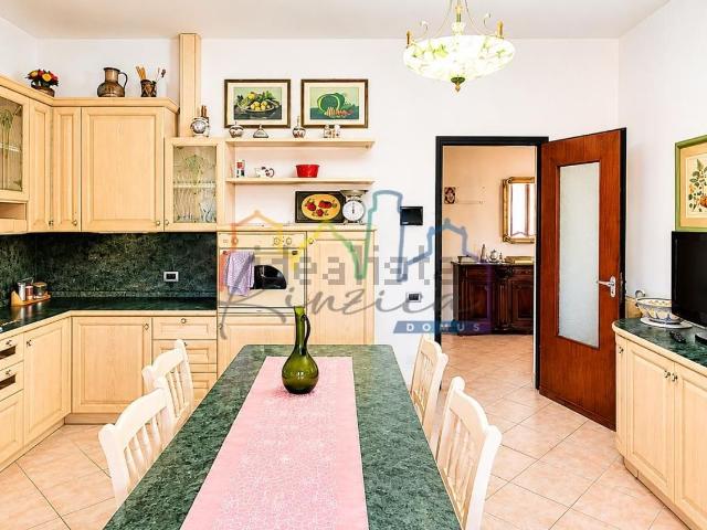 Appartamento in vendita di 112 m² in Via Spartaco Carlini
