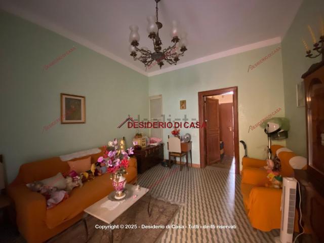 Appartamento in vendita di 112 m² in Via Stesicoro, 137
