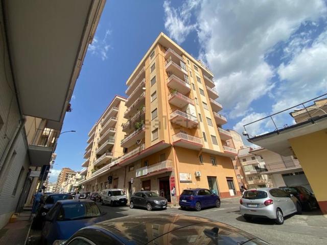 Appartamento in vendita di 112 m² in Via Po