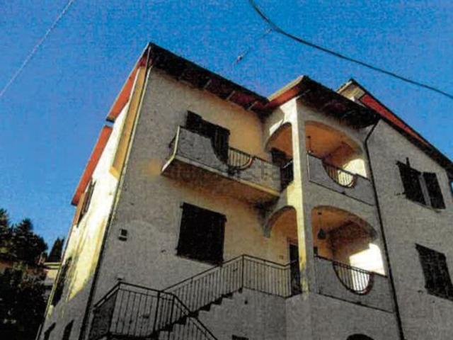 Appartamento in vendita di 112 m² in Via Poggiole