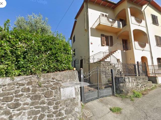 Appartamento in vendita di 112 m² in Via Poggiole