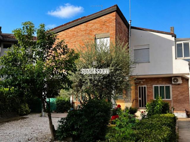Appartamento in vendita di 112 m² in Via Pecori Giraldi