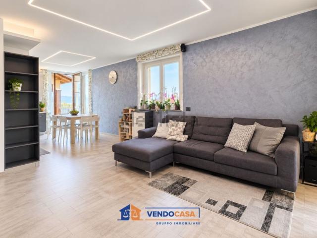 Appartamento in vendita di 112 m² in Via Piramide, 21