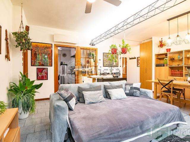 Appartamento in vendita di 112 m² in Via Romagna, 17