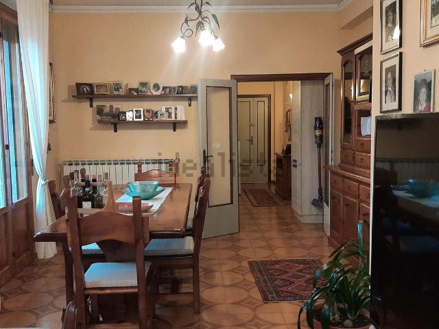 Appartamento in vendita di 112 m² in Via Regina Elena, 2