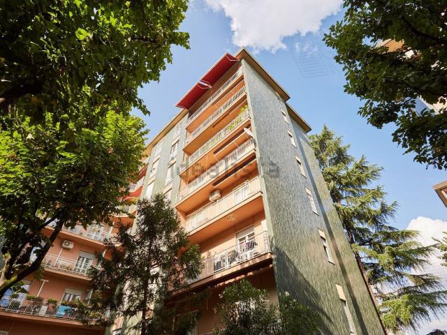 Appartamento in vendita di 112 m² in Via Rho, 8