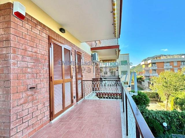 Appartamento in vendita di 112 m² in Via River