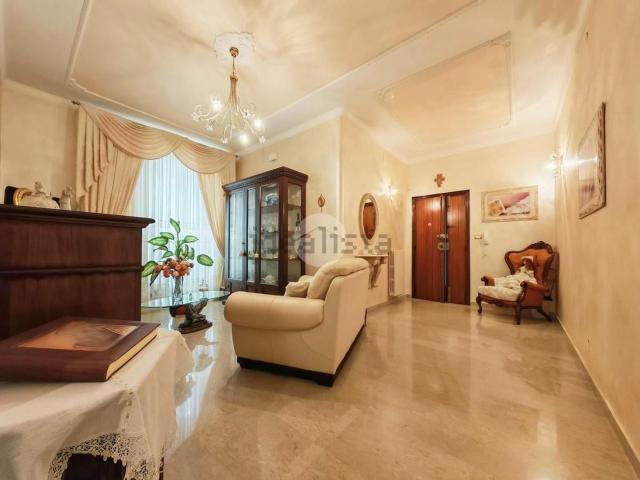 Appartamento in vendita di 112 m² in Via Tito Minniti