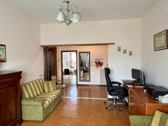 Appartamento in vendita di 112 m² in Via Trento, 7