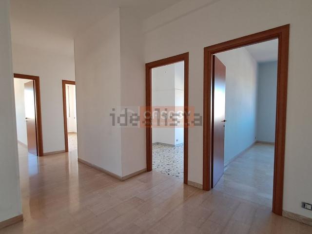 Appartamento in vendita di 112 m² in Via Vittorio Veneto