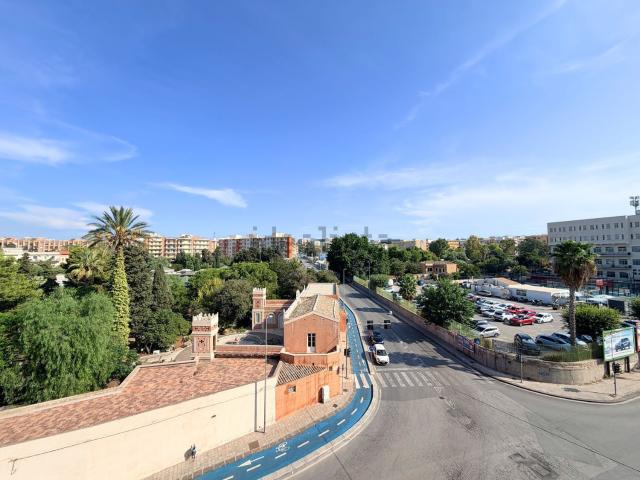 Appartamento in vendita di 112 m² in Viale Teocrito