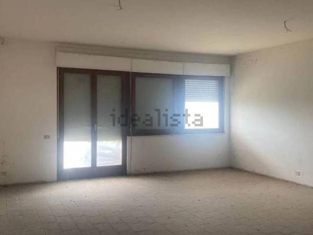 Appartamento in vendita di 112 m² in Viale Gran Sasso, 103