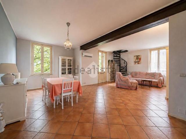 Appartamento in vendita di 112 m² in Viale Rustici, 50