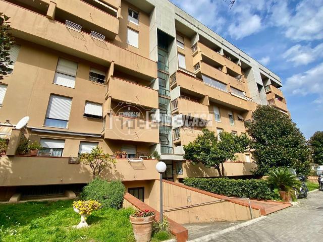Appartamento in vendita di 112 m² in Largo Donne Partigiane, 10