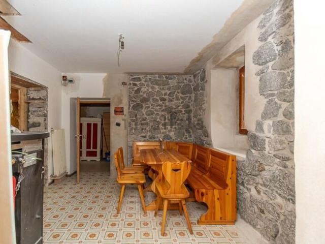 Appartamento in vendita di 112 m² in Località Sottoguda, 90