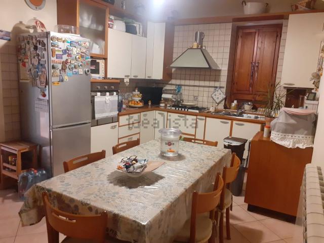 Appartamento in vendita di 112 m² in Piazza Cancelli