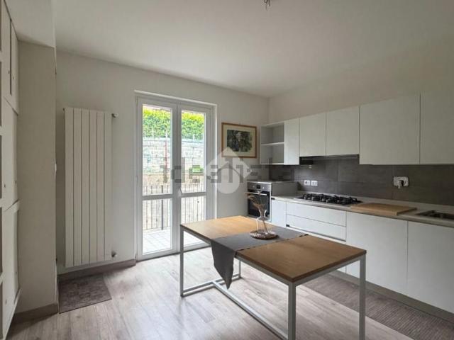 Appartamento in vendita di 112 m² in Strada della Marca, 66