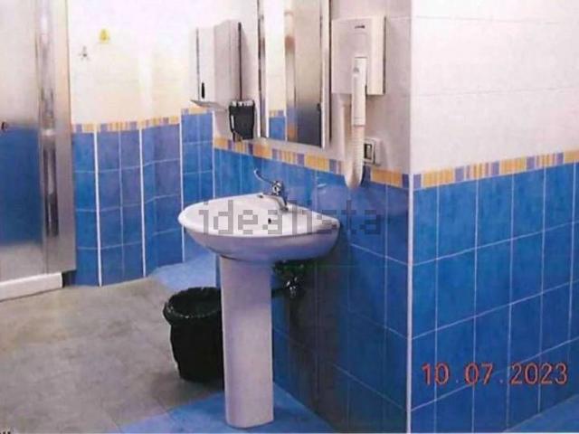 Appartamento in vendita di 1130 m² in Via dei Palissandri, 8
