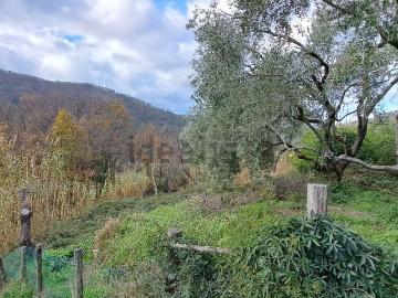 Appartamento in vendita di 113 m² in Via casa del monte