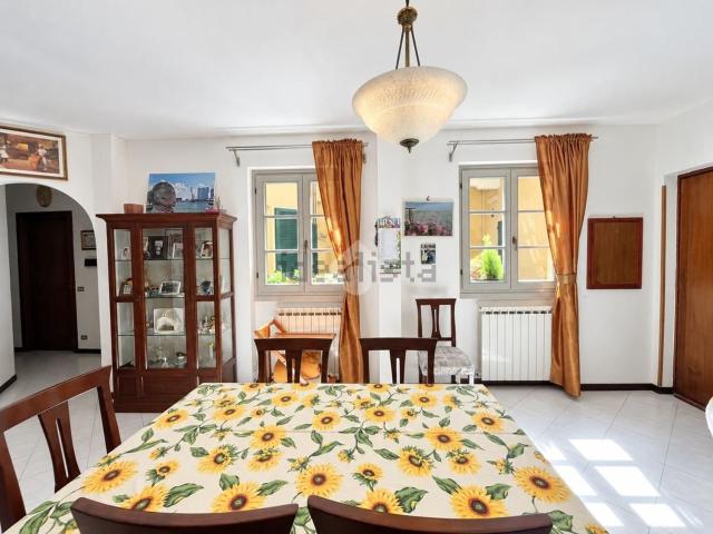 Appartamento in vendita di 113 m² in Via A. Aureggi, 15
