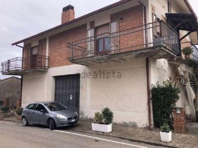 Appartamento in vendita di 113 m² in Via A. Ruspantini, 34