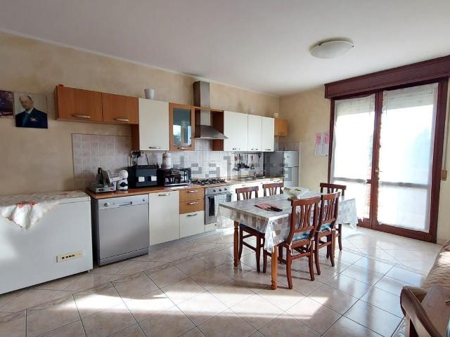 Appartamento in vendita di 113 m² in Via Bonacolsi